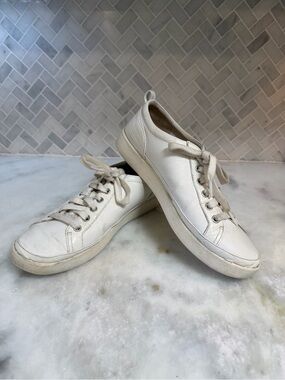 Vionic Winny White Leather Low-Top Sneakers 10